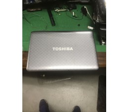 TOSHIBA Satellite L750 L755...